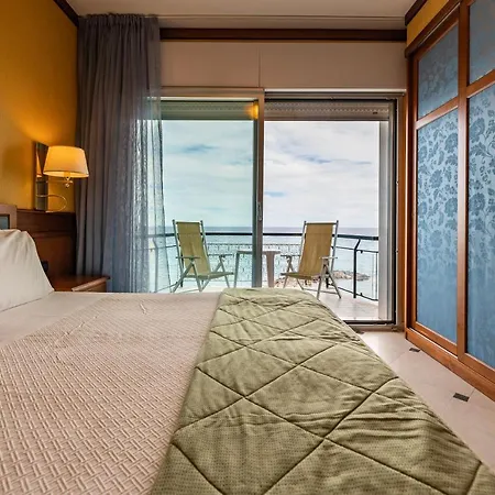 호텔 Bellevue Et Mediterranee 4*