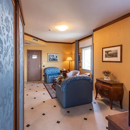 Bellevue Et Mediterranee 4*