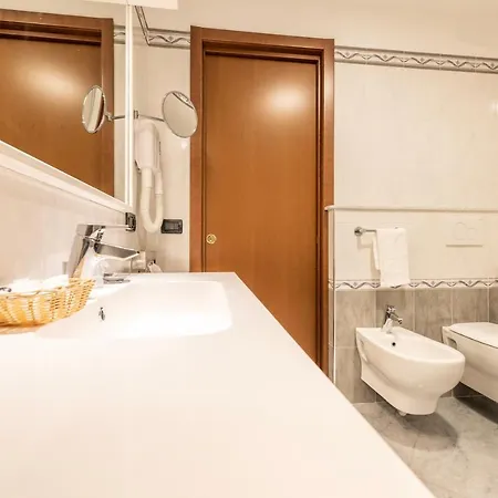 호텔 Bellevue Et Mediterranee