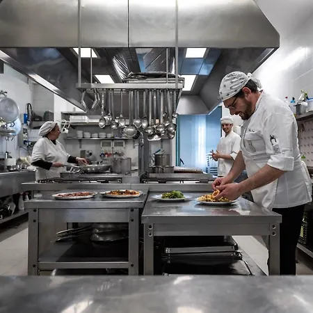 Bellevue Et Mediterranee 4* 디아노마리나