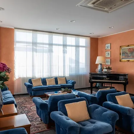 Bellevue Et Mediterranee 4* 디아노마리나