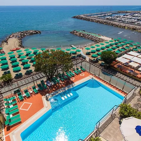 Bellevue Et Mediterranee 호텔 디아노마리나