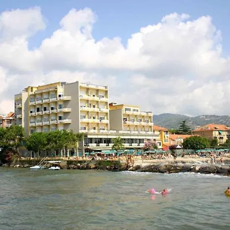 Hotel Bellevue Et Mediterranée 4*