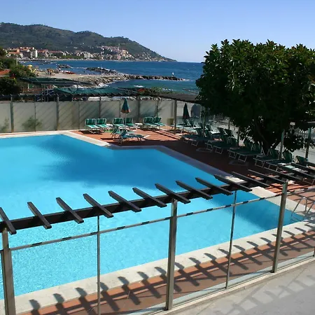 Bellevue Et Mediterranée Hotel