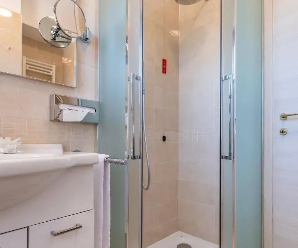 Ξενοδοχείο Bellevue Et Mediterranee