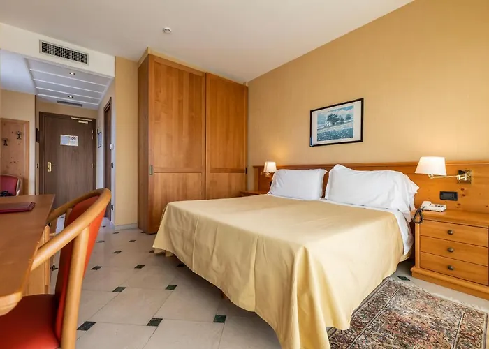 Bellevue Et Mediterranee 4*